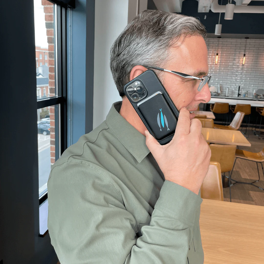 Three Fish Phone Wallet - Image 4